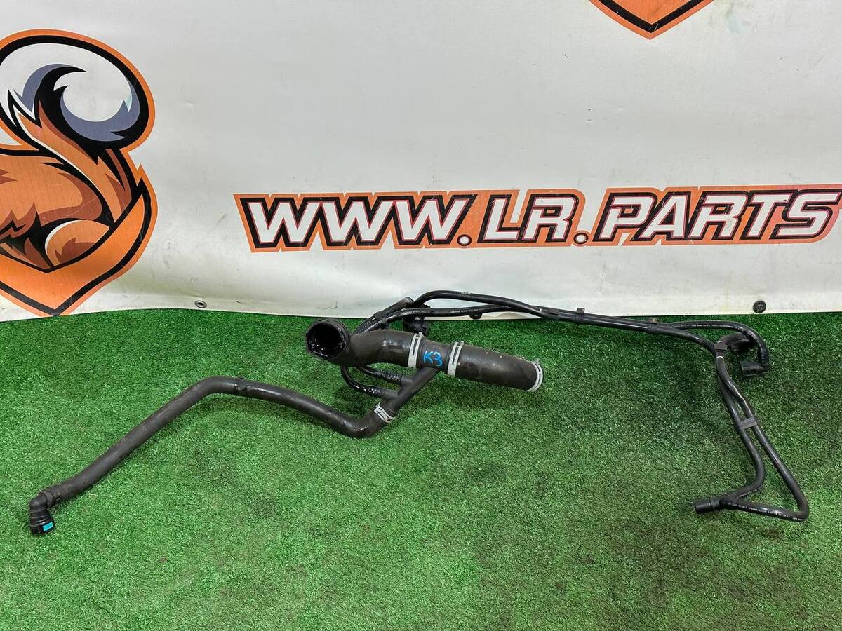 LR034637 Radiator nozzle upper Range Rover Sport L494 (2014-2022) Used